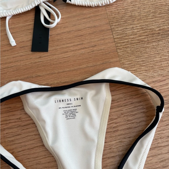 Lioness bikini set - Picture 2 of 3